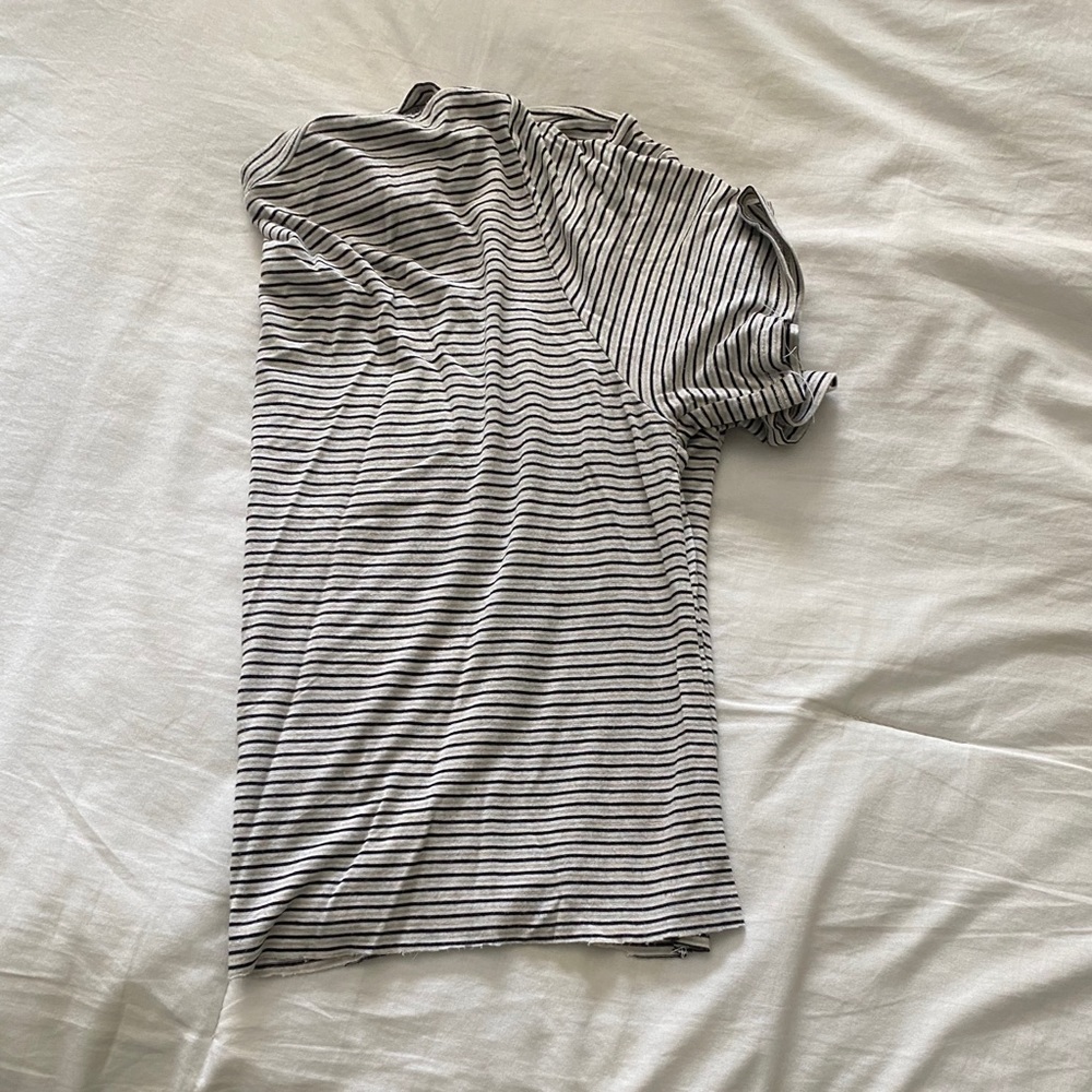 Cropped tee